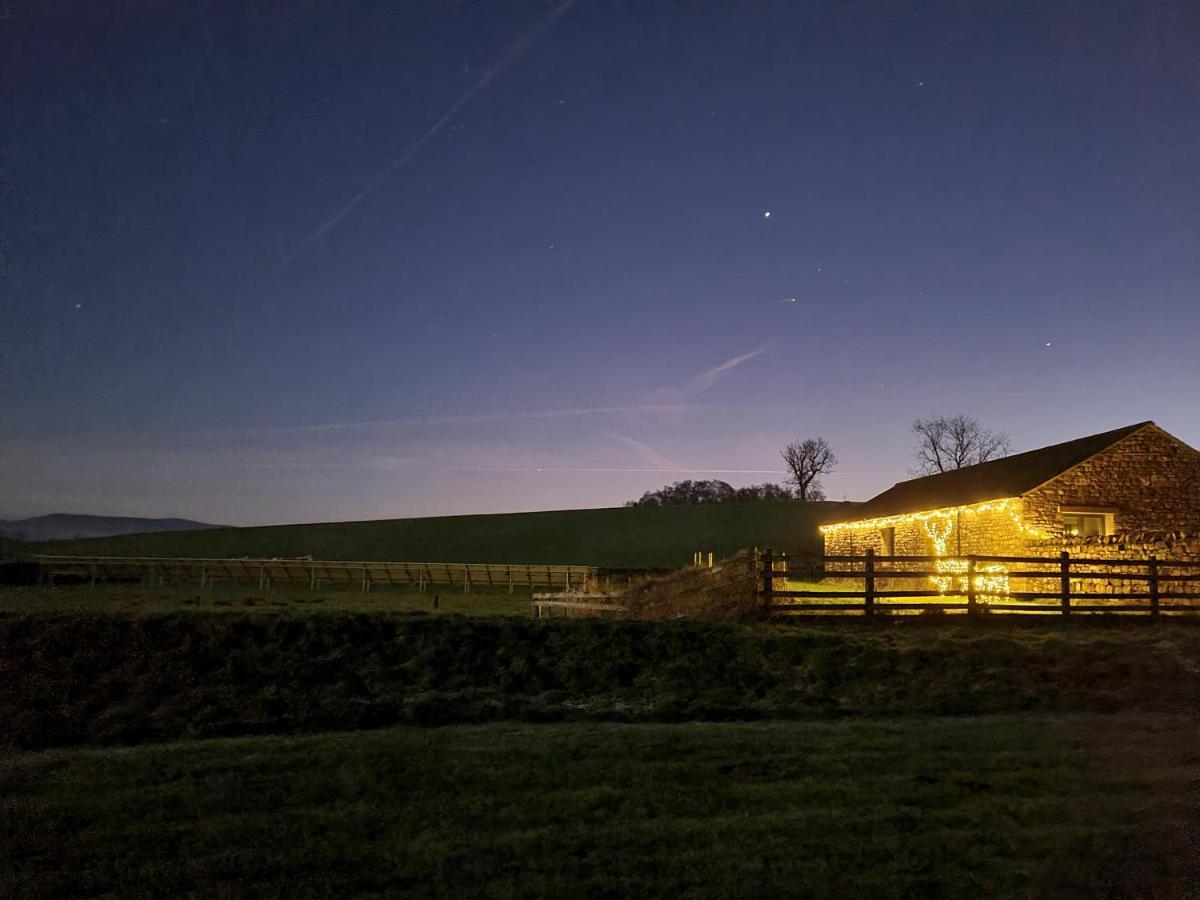 Keld Barn, Low Ploughlands Holiday Lets 커크비 스티븐 외부 사진