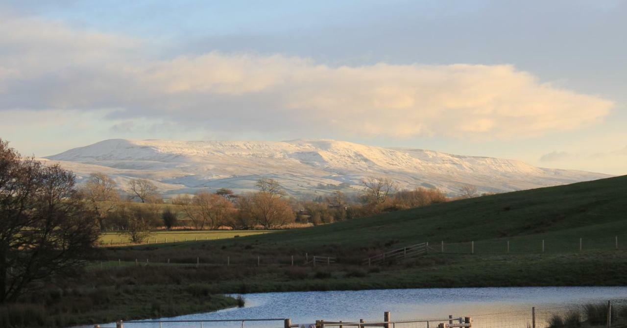 Keld Barn, Low Ploughlands Holiday Lets 커크비 스티븐 외부 사진